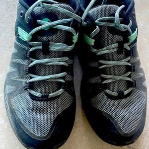 Women’s Merrell Hiking Shoes grey size 8.5